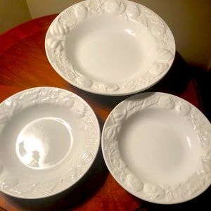 I Patrizi/William Sonoma serving bowl & 2 bowls